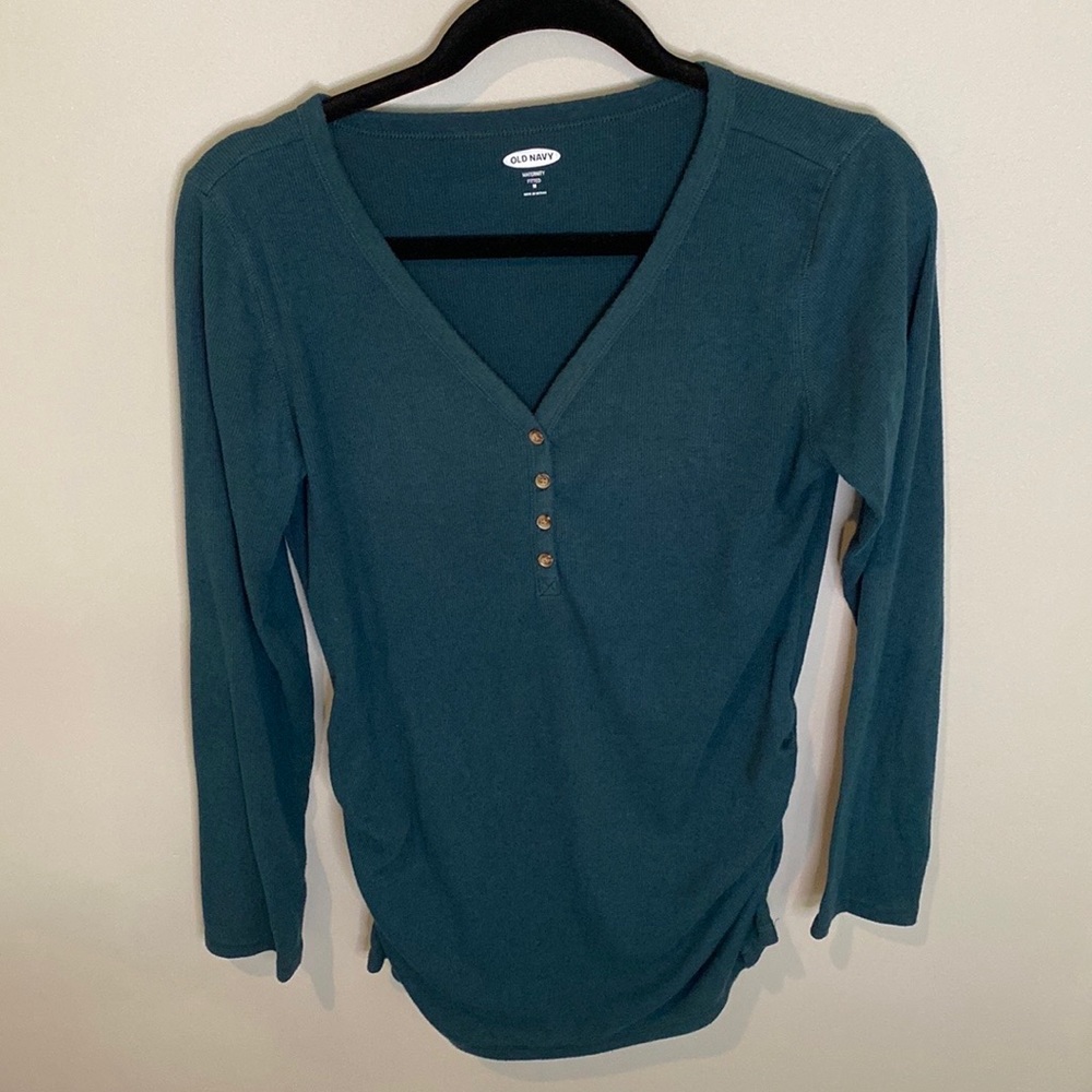 Old Navy Maternity Ribbed Knit Henley - fitted - size M